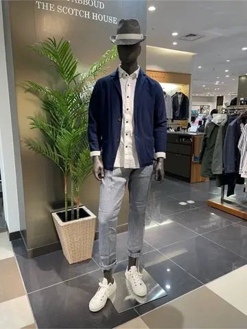 JOSEPH ABBOUD 渡辺あやこ コーディネート画像