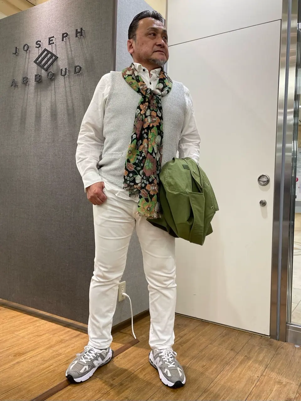 JOSEPH ABBOUD 辰見 コーディネート画像