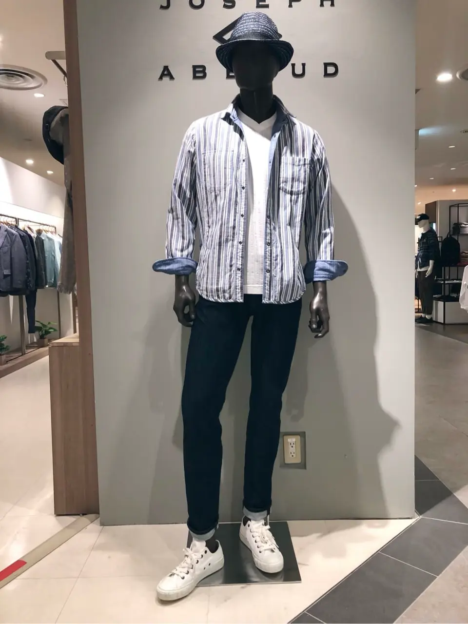 JOSEPH ABBOUD 川田 コーディネート画像