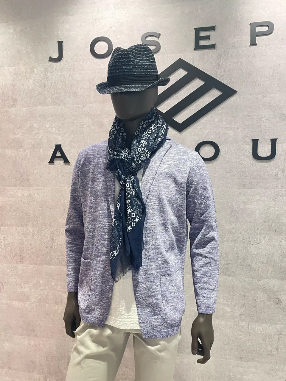 JOSEPH ABBOUD 東　 コーディネート画像