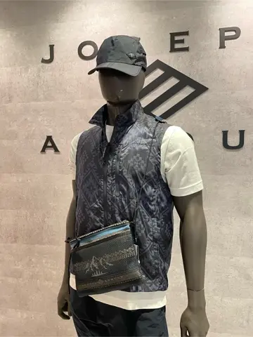 JOSEPH ABBOUD 東　 コーディネート画像