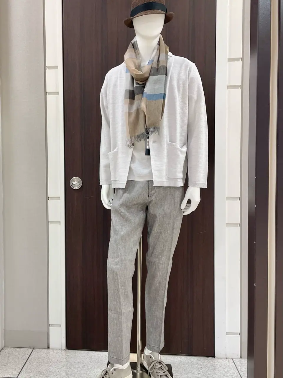 JOSEPH ABBOUD 松山 コーディネート画像