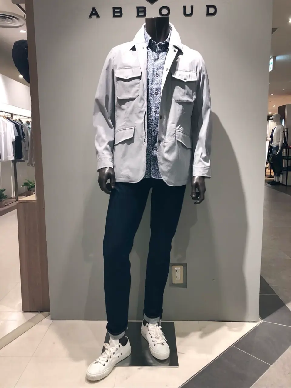 JOSEPH ABBOUD 川田 コーディネート画像