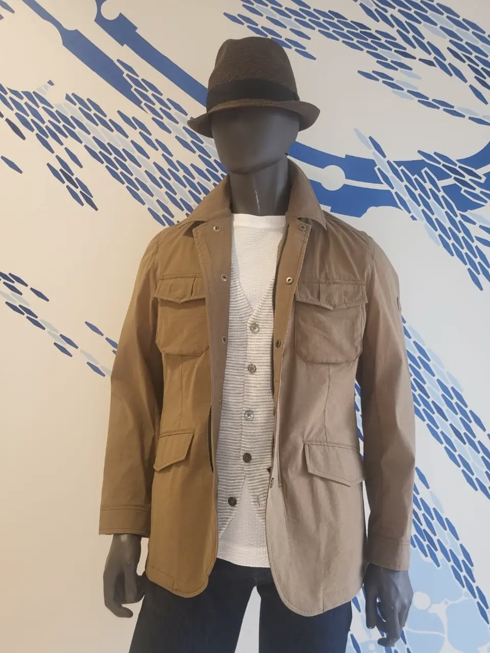 JOSEPH ABBOUD 亀井 コーディネート画像