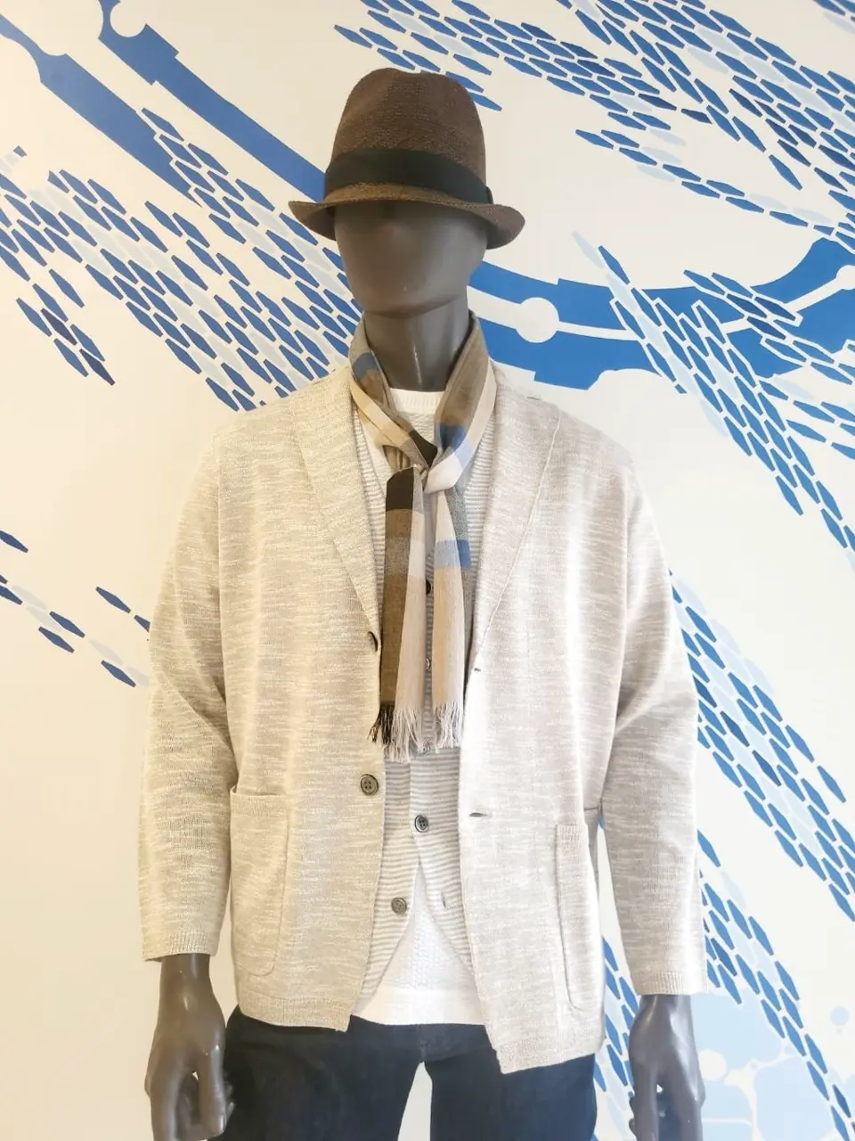 JOSEPH ABBOUD 亀井 コーディネート画像