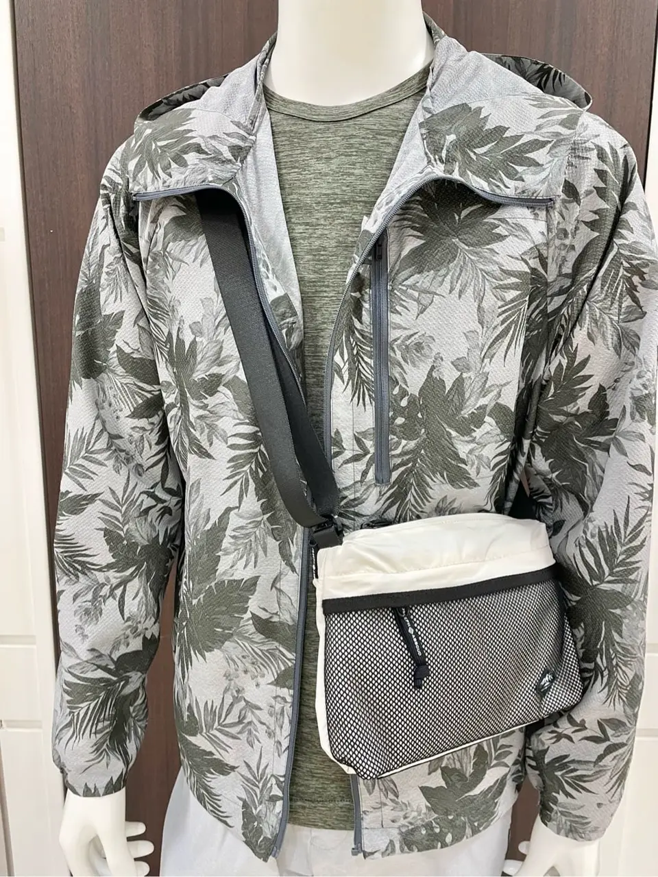 JOSEPH ABBOUD 松山 コーディネート画像