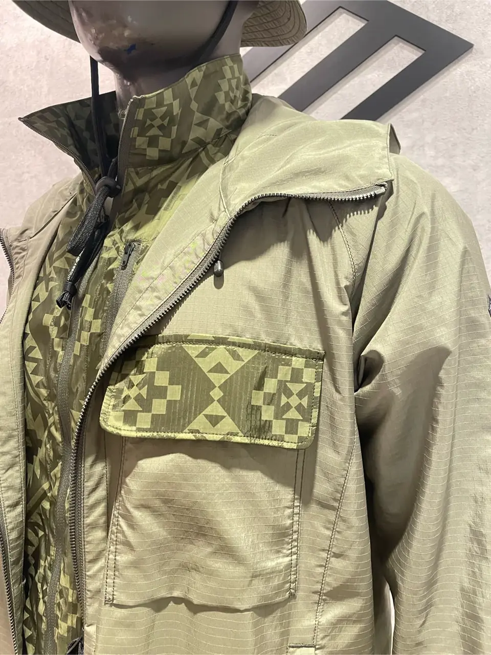 JOSEPH ABBOUD 東　 コーディネート画像