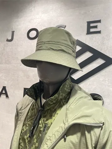 JOSEPH ABBOUD 東　 コーディネート画像