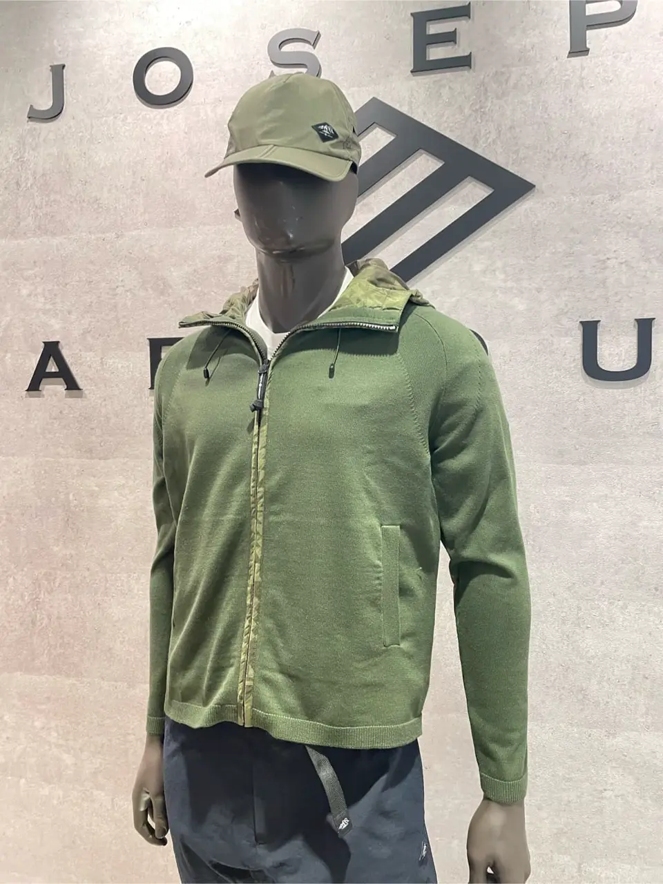 JOSEPH ABBOUD 東　 コーディネート画像