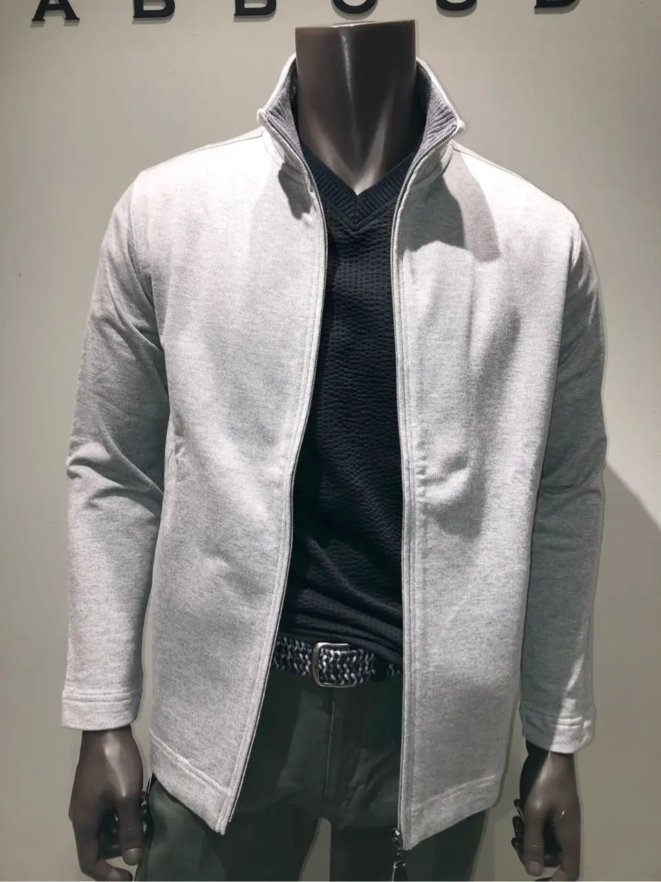 JOSEPH ABBOUD 川田 コーディネート画像