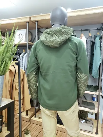 JOSEPH ABBOUD 中西 コーディネート画像