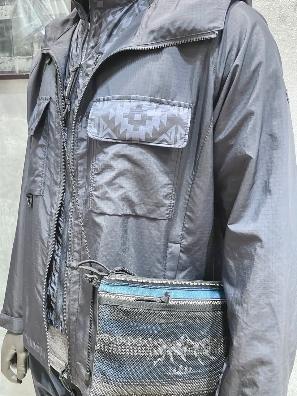 JOSEPH ABBOUD 二澤 コーディネート画像