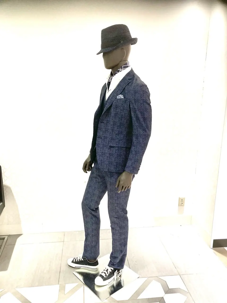 JOSEPH ABBOUD 石川 コーディネート画像