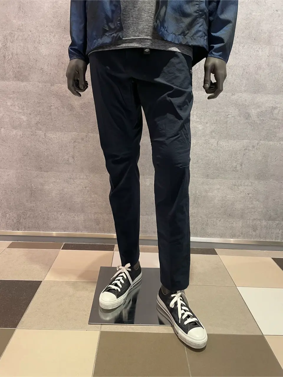 JOSEPH ABBOUD 東　 コーディネート画像