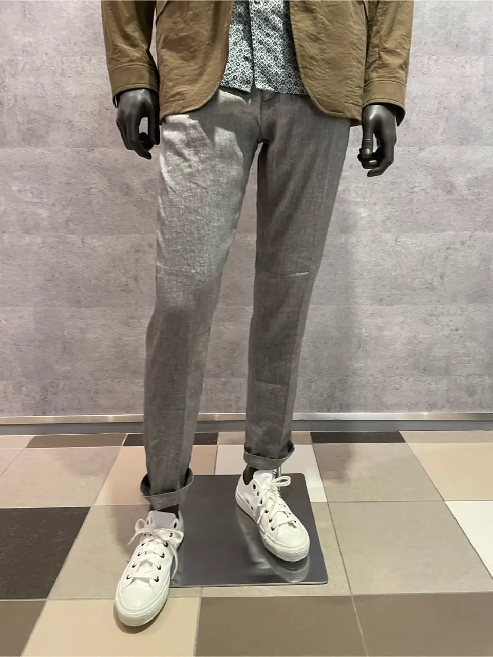 JOSEPH ABBOUD 東　 コーディネート画像