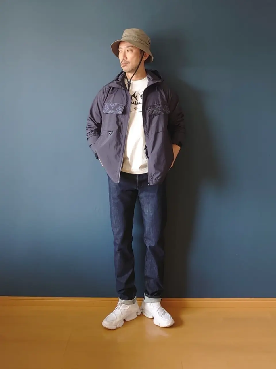 JOSEPH ABBOUD 安東 コーディネート画像