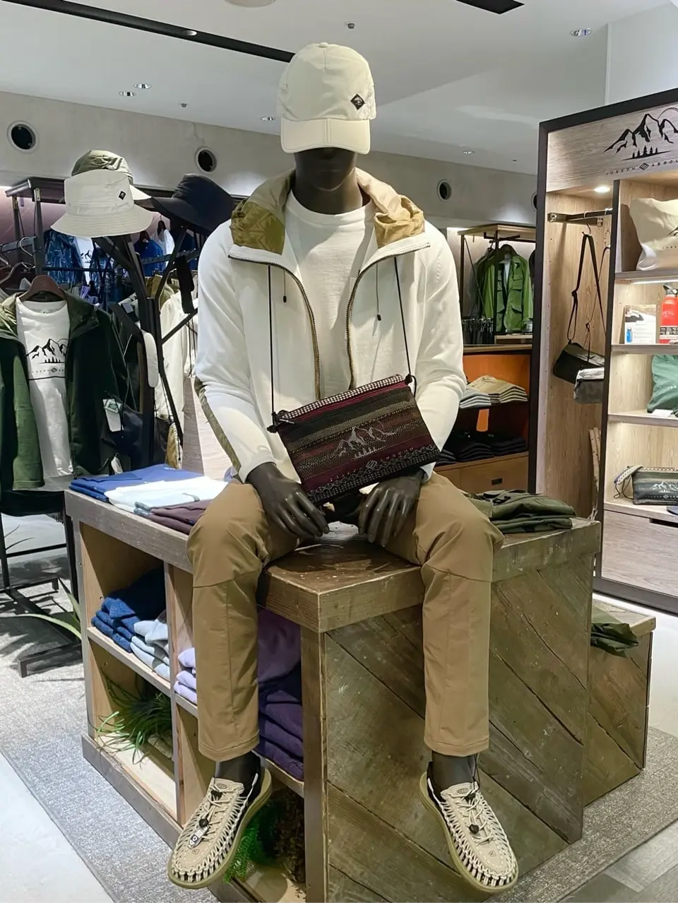 JOSEPH ABBOUD 小田 コーディネート画像