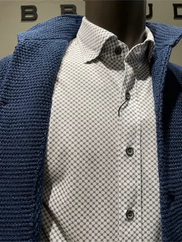 JOSEPH ABBOUD 伊津野 コーディネート画像