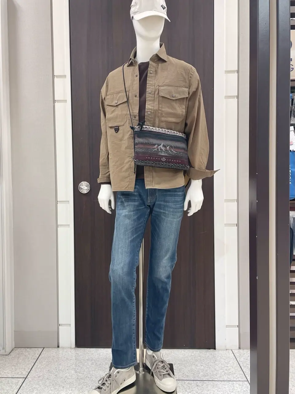 JOSEPH ABBOUD 松山 コーディネート画像