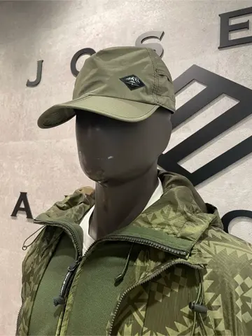 JOSEPH ABBOUD 東　 コーディネート画像