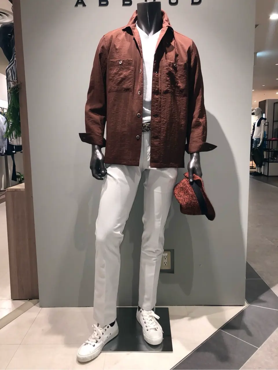 JOSEPH ABBOUD 川田 コーディネート画像