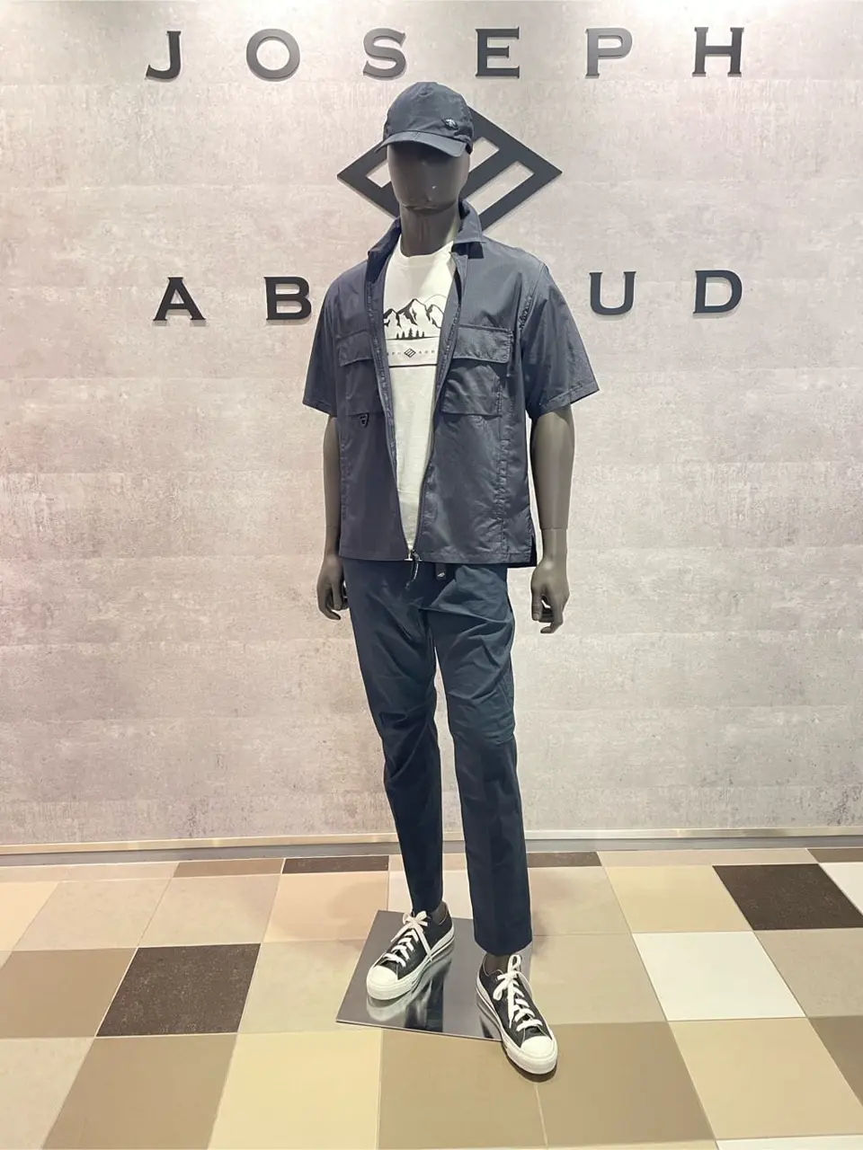  東　 コーディネート画像