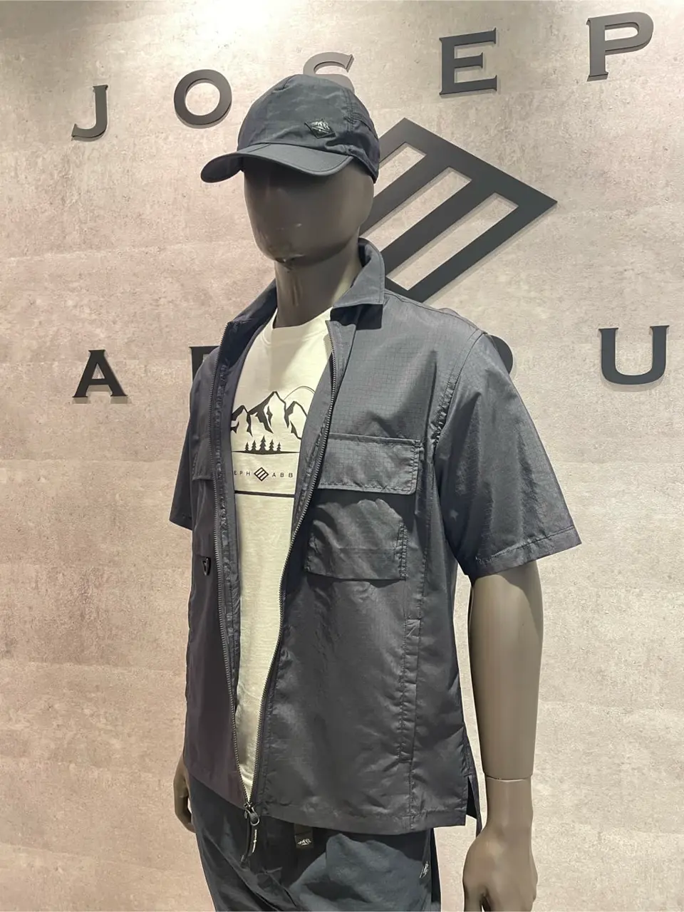 JOSEPH ABBOUD 東　 コーディネート画像