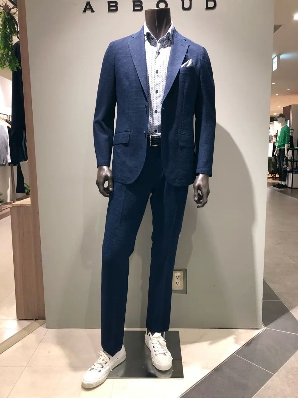 JOSEPH ABBOUD 川田 コーディネート画像