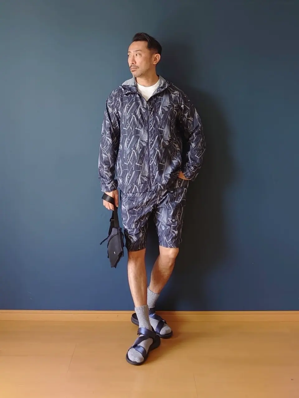 JOSEPH ABBOUD 安東 コーディネート画像