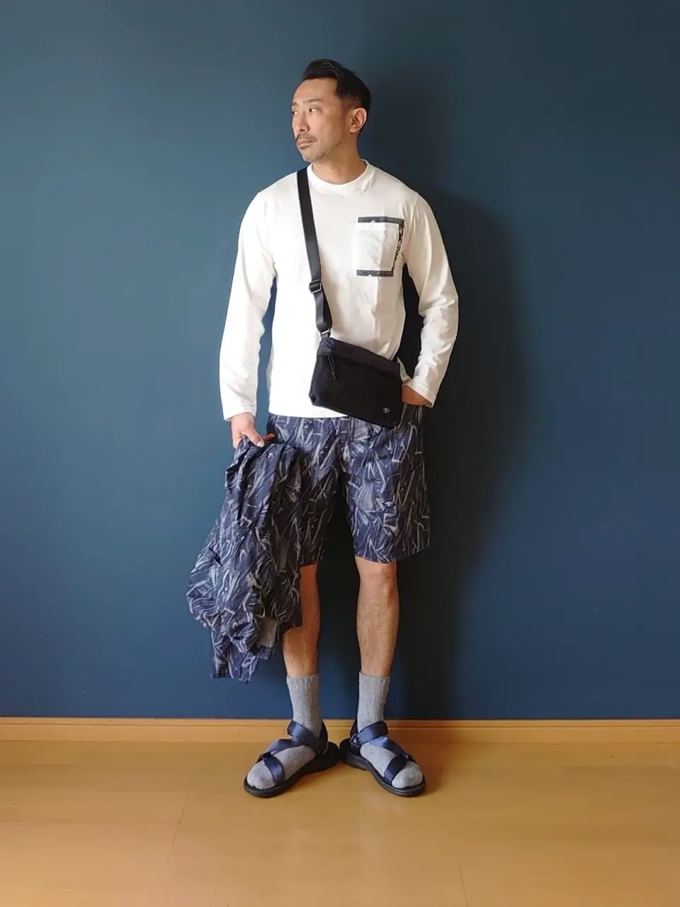 JOSEPH ABBOUD 安東 コーディネート画像