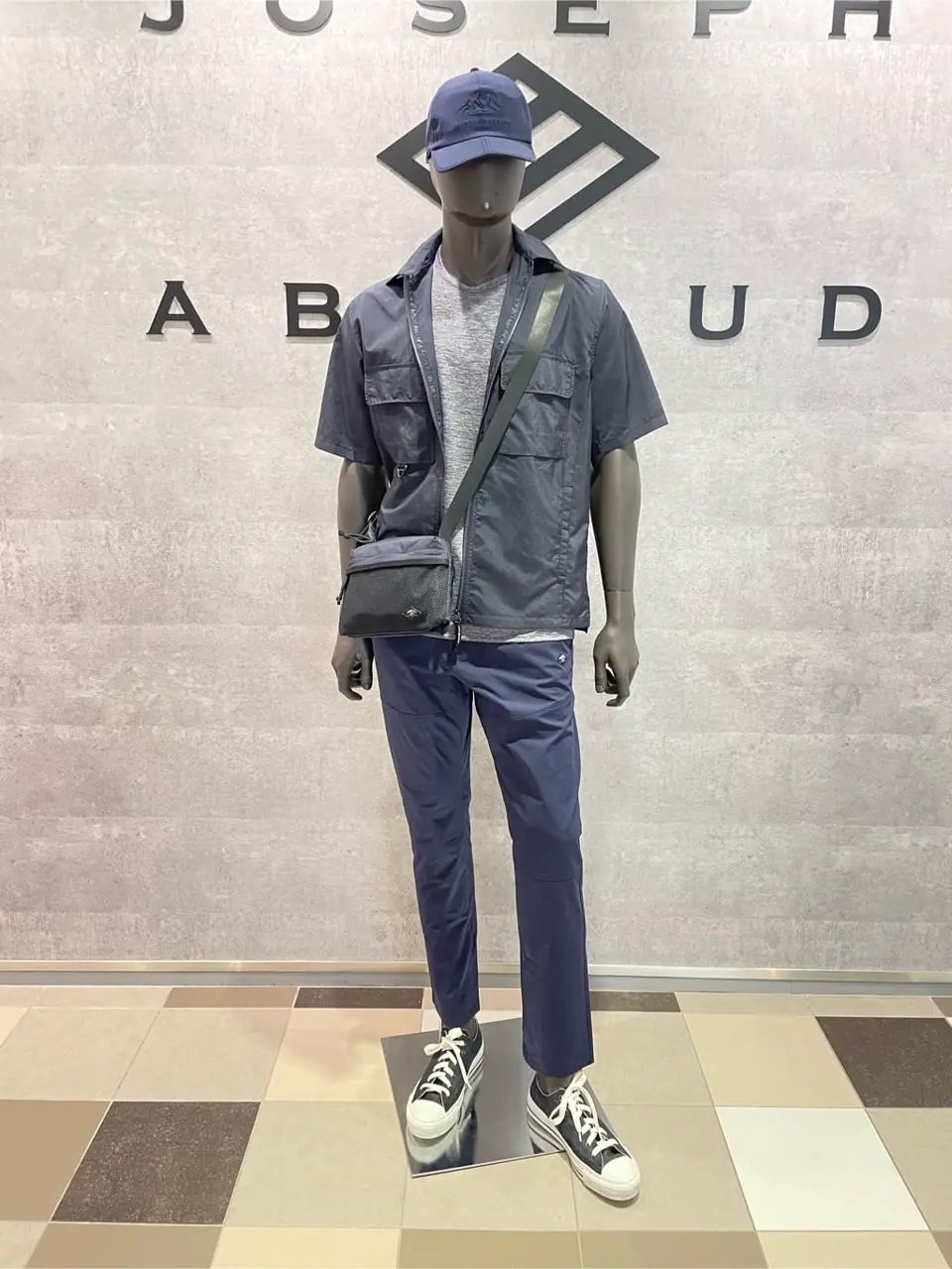  東　 コーディネート画像