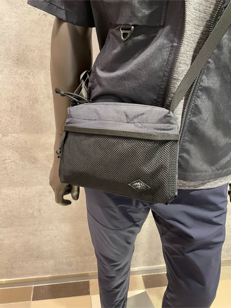 JOSEPH ABBOUD 東　 コーディネート画像