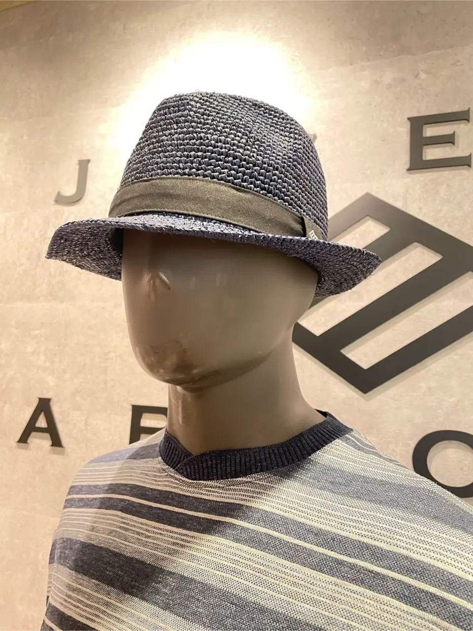 JOSEPH ABBOUD 東　 コーディネート画像