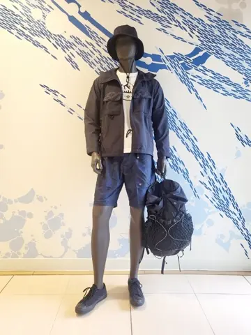 JOSEPH ABBOUD 亀井 コーディネート画像