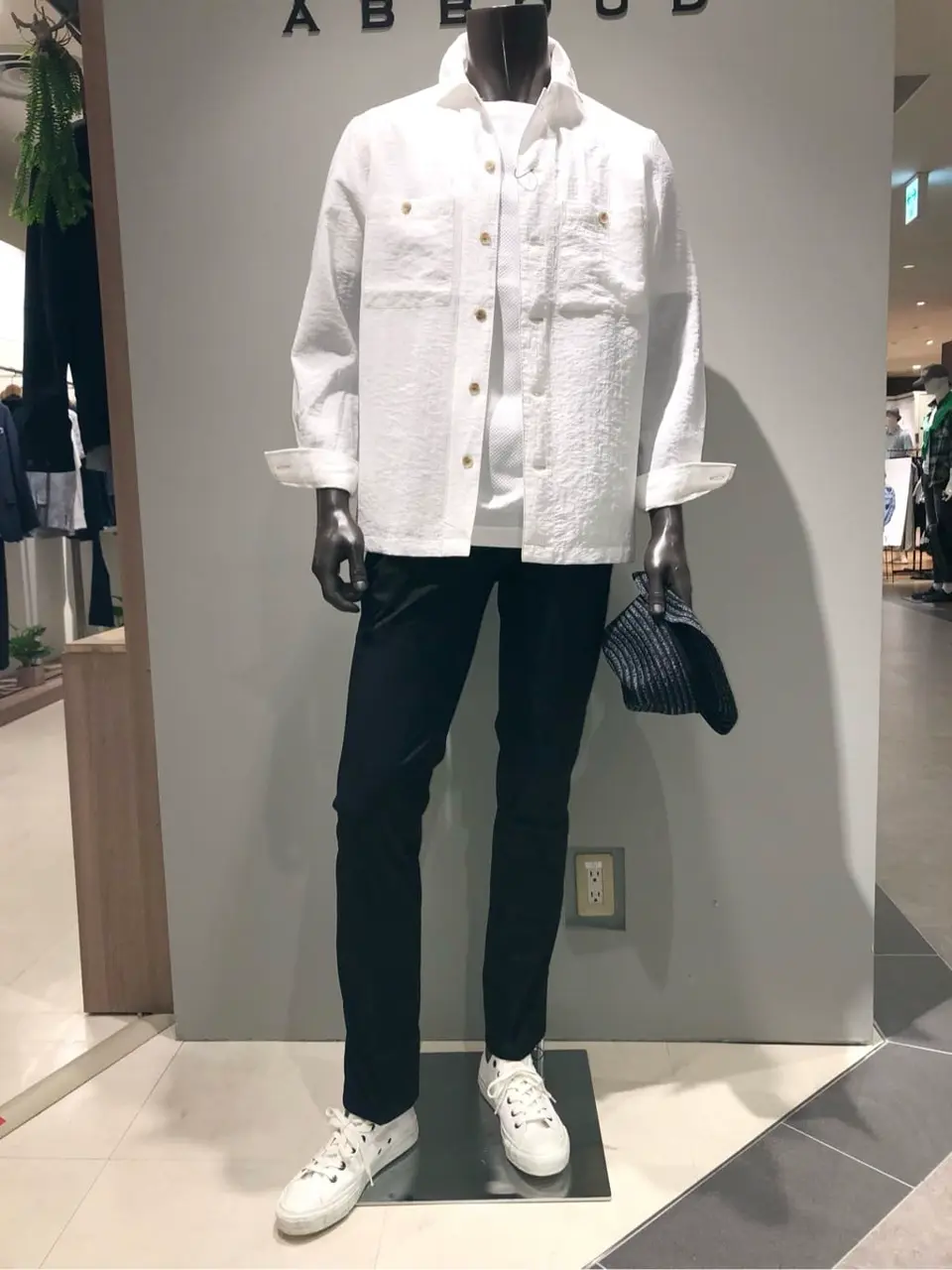 JOSEPH ABBOUD 川田 コーディネート画像