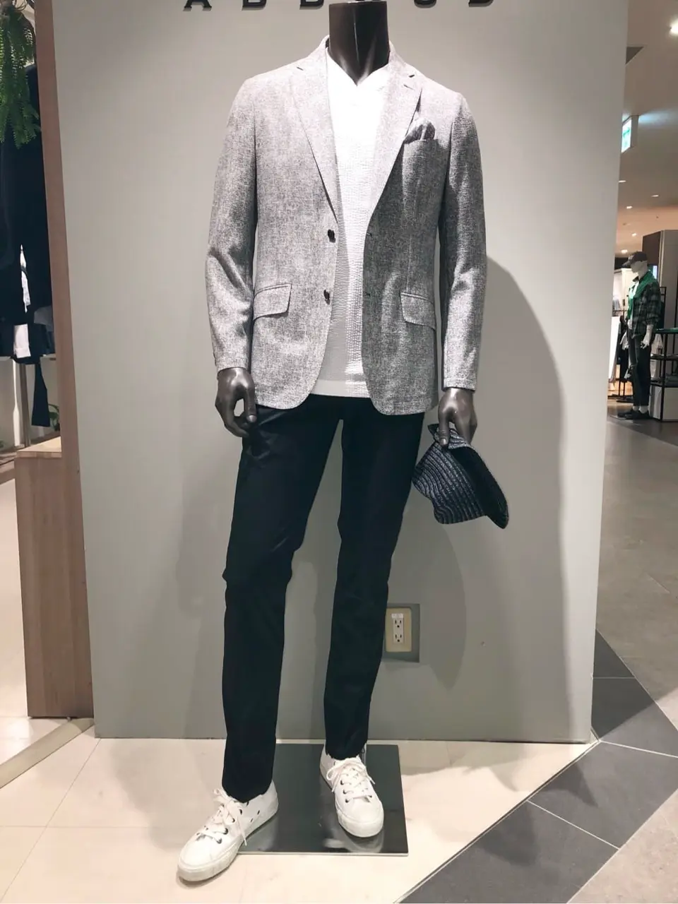 JOSEPH ABBOUD 川田 コーディネート画像