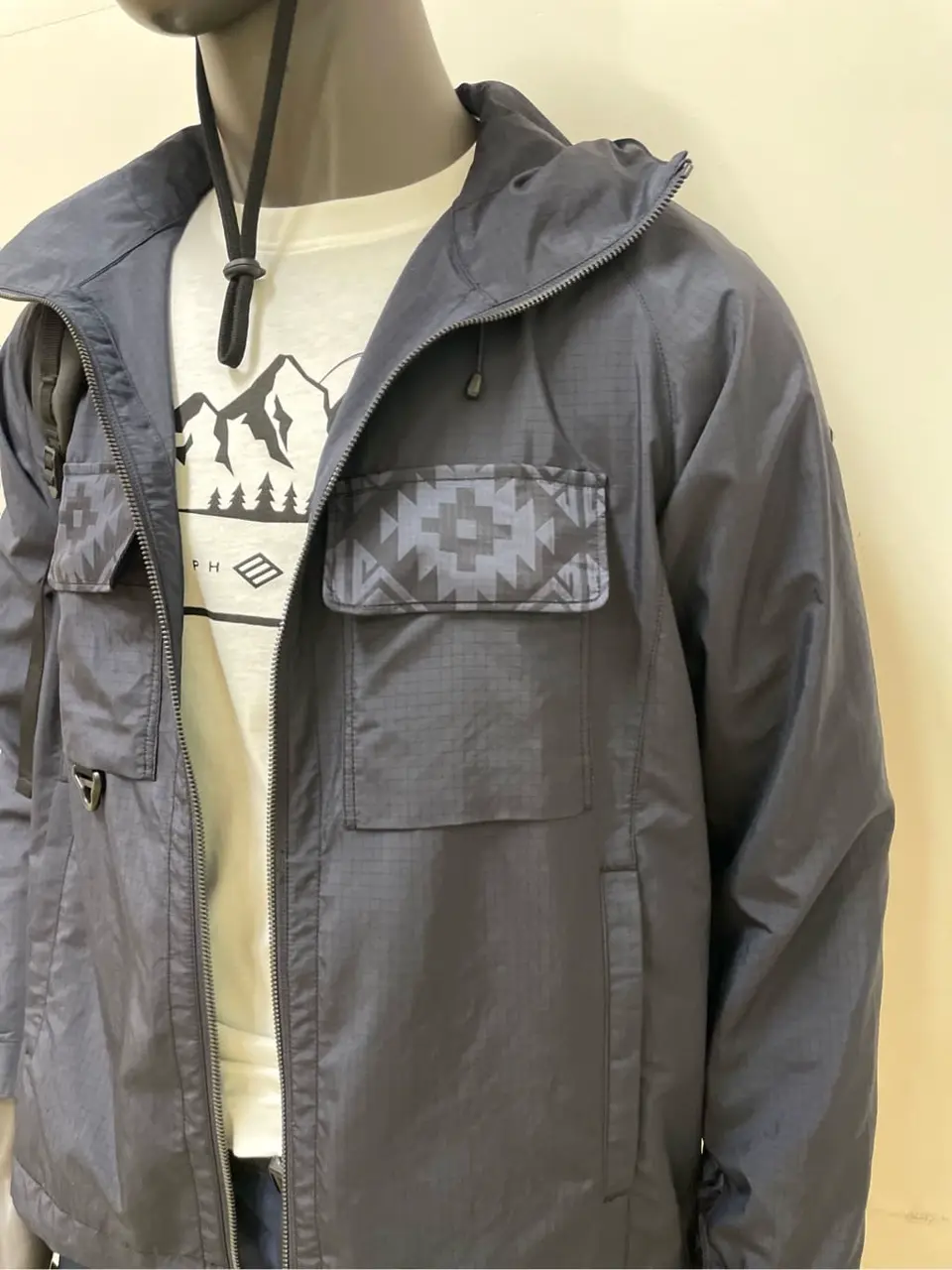 JOSEPH ABBOUD 金本 コーディネート画像