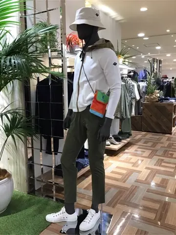 JOSEPH ABBOUD 三澄 コーディネート画像