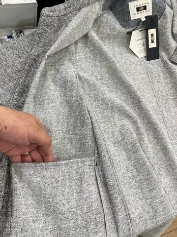 JOSEPH ABBOUD 辰見 コーディネート画像