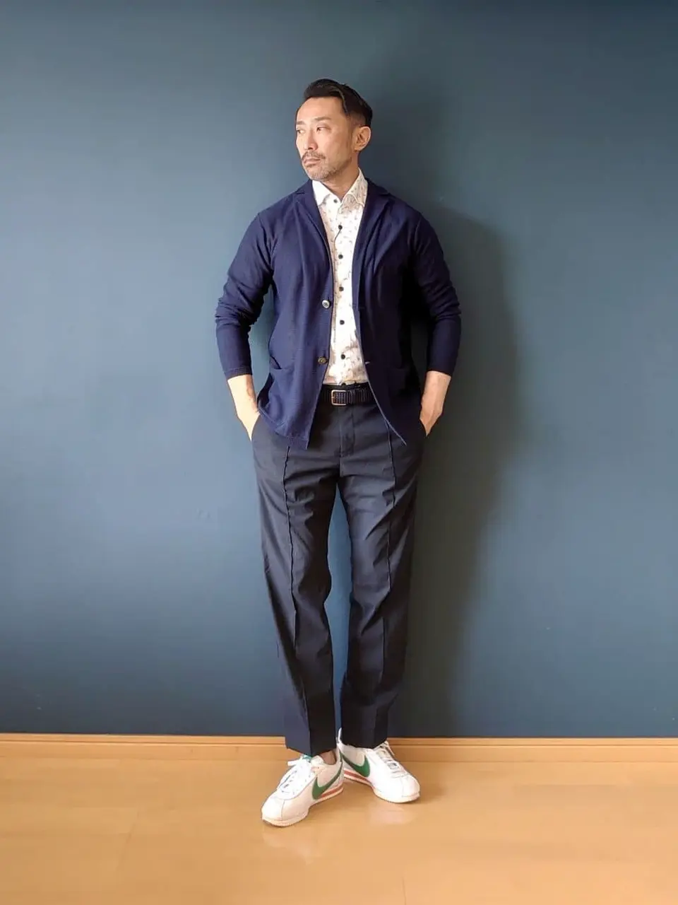 JOSEPH ABBOUD 安東 コーディネート画像