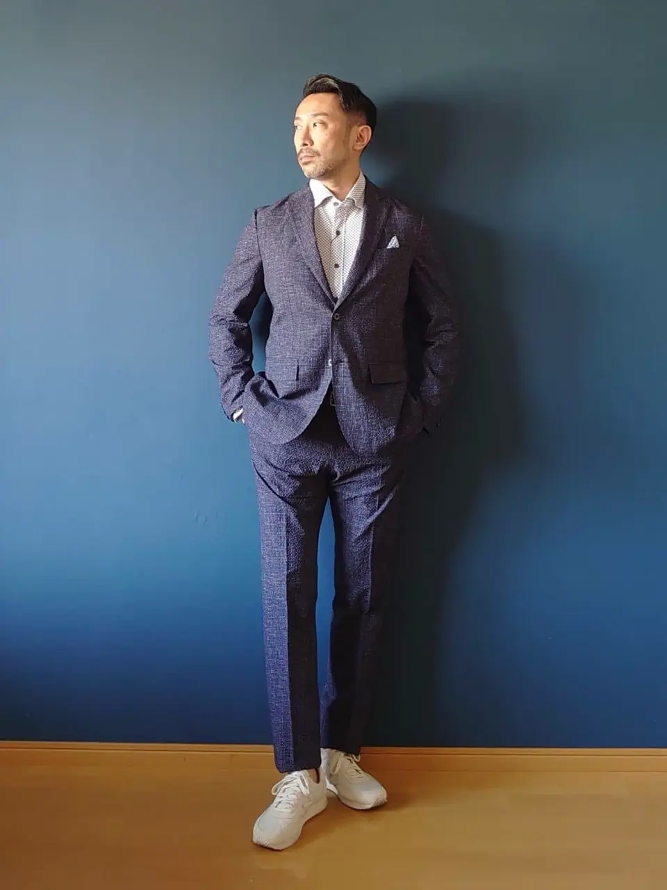 JOSEPH ABBOUD 安東 コーディネート画像