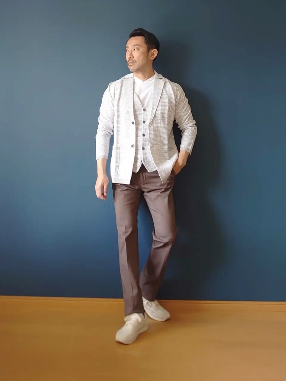 JOSEPH ABBOUD 安東 コーディネート画像