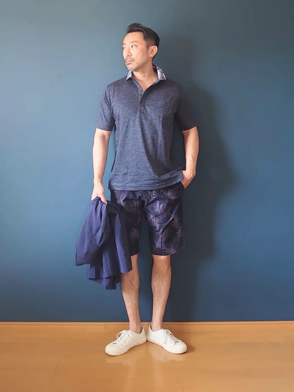 JOSEPH ABBOUD 安東 コーディネート画像