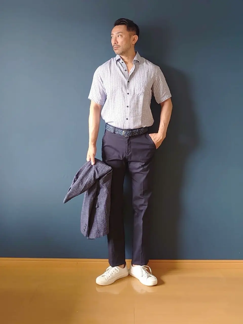 JOSEPH ABBOUD 安東 コーディネート画像