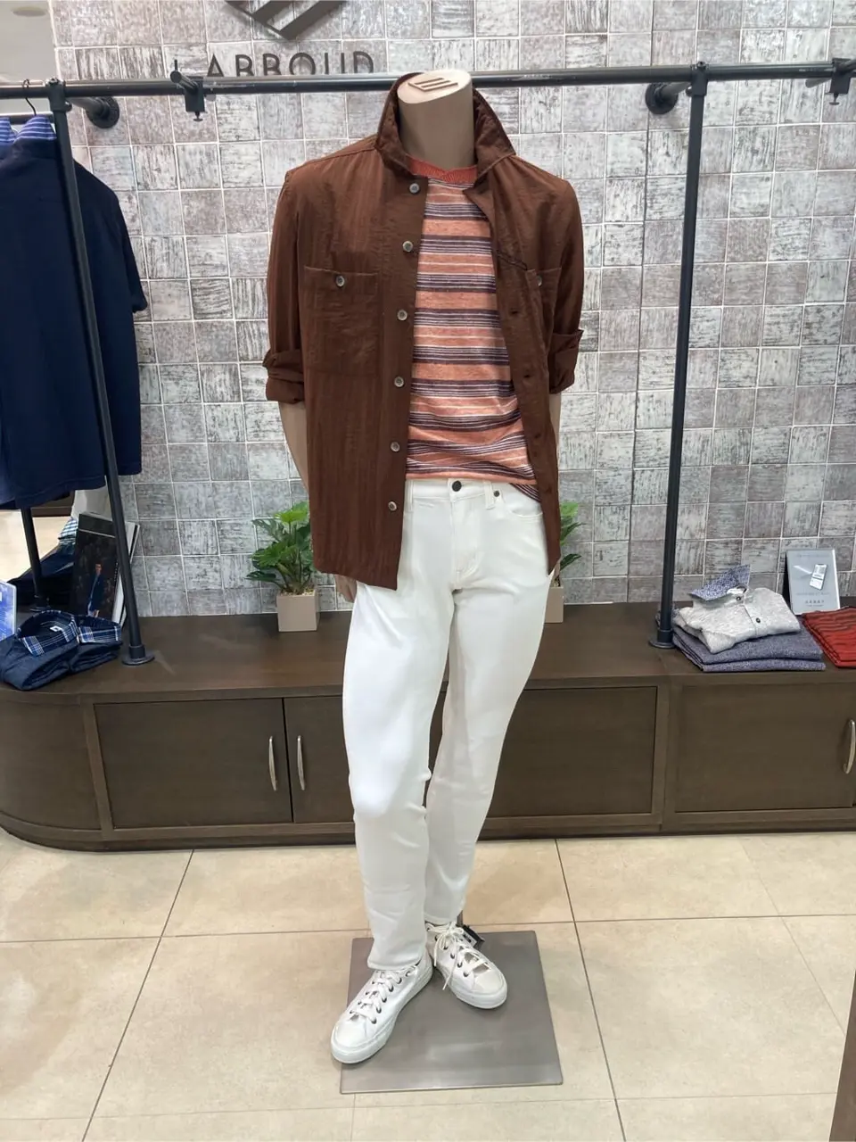  上田 コーディネート画像