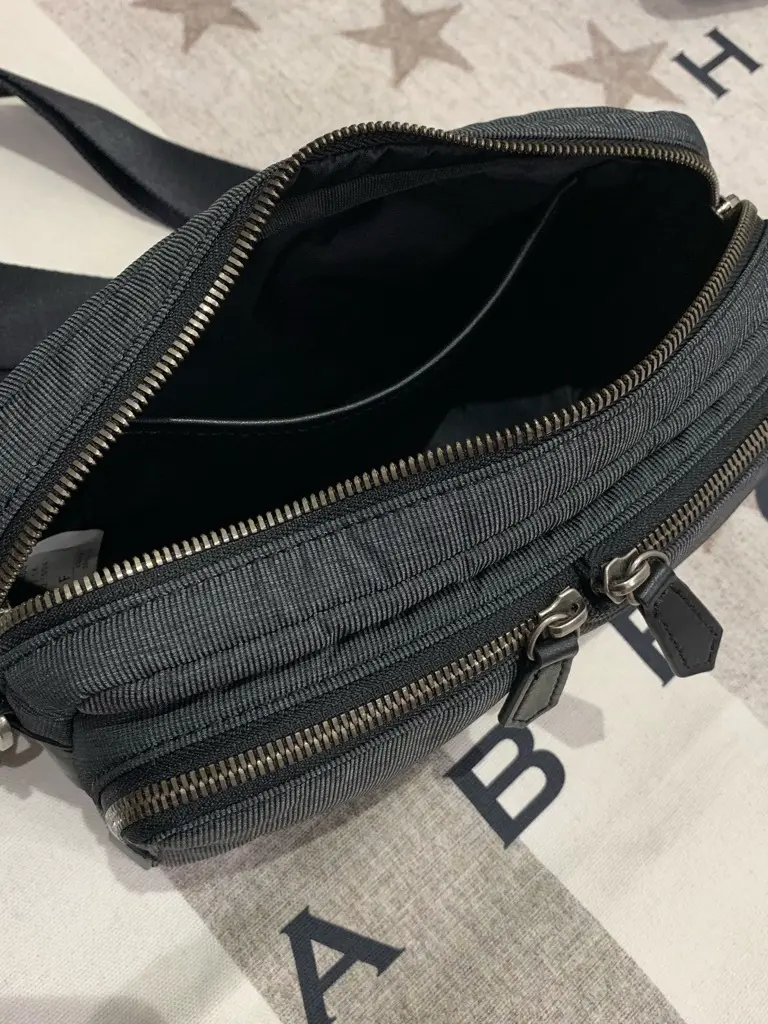 JOSEPH ABBOUD 高橋 コーディネート画像