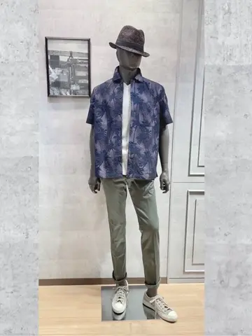 JOSEPH ABBOUD 二澤 コーディネート画像