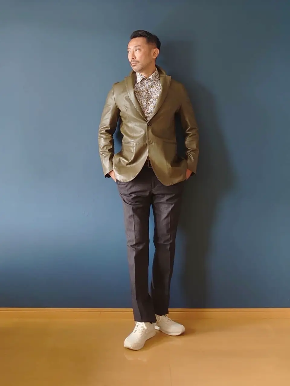 JOSEPH ABBOUD 安東 コーディネート画像