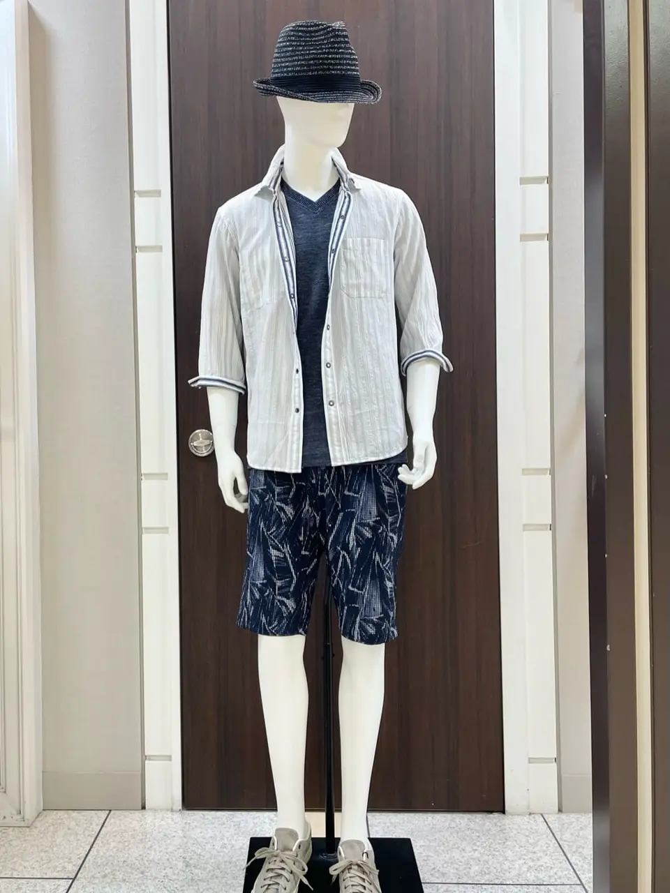 JOSEPH ABBOUD 松山 コーディネート画像