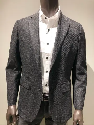 JOSEPH ABBOUD 川田 コーディネート画像
